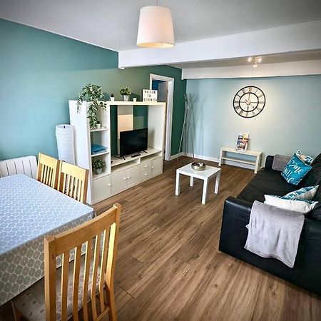 Cosy 2-Bedroom House In Leith 에든버러 외부 사진